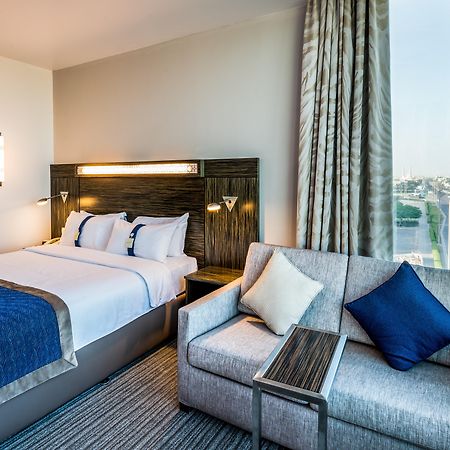 Holiday Inn Express Dubai, Jumeirah By Ihg Экстерьер фото