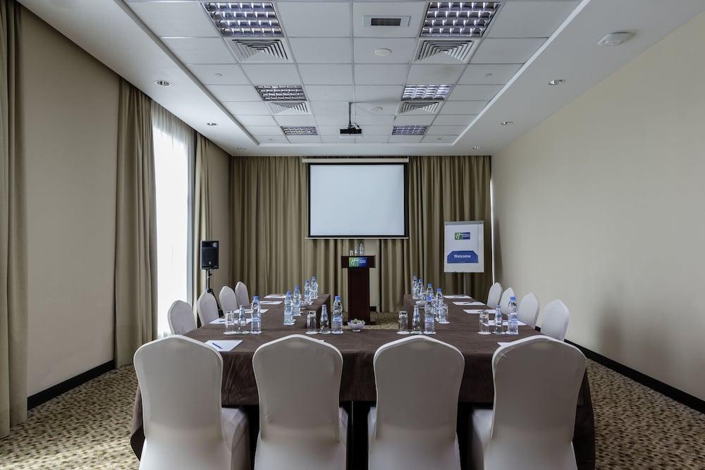 Holiday Inn Express Dubai, Jumeirah By Ihg Экстерьер фото