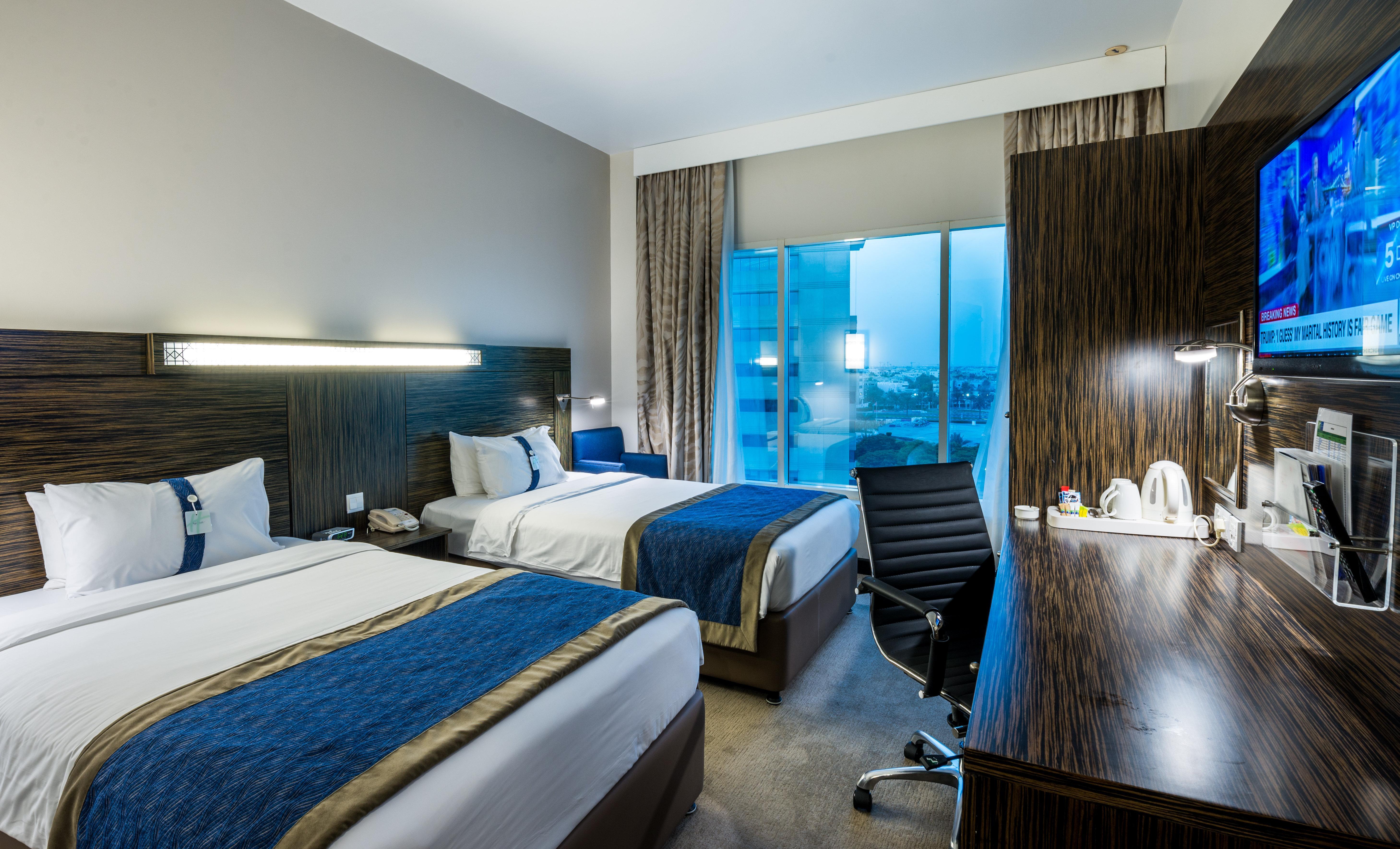 Holiday Inn Express Dubai, Jumeirah By Ihg Экстерьер фото