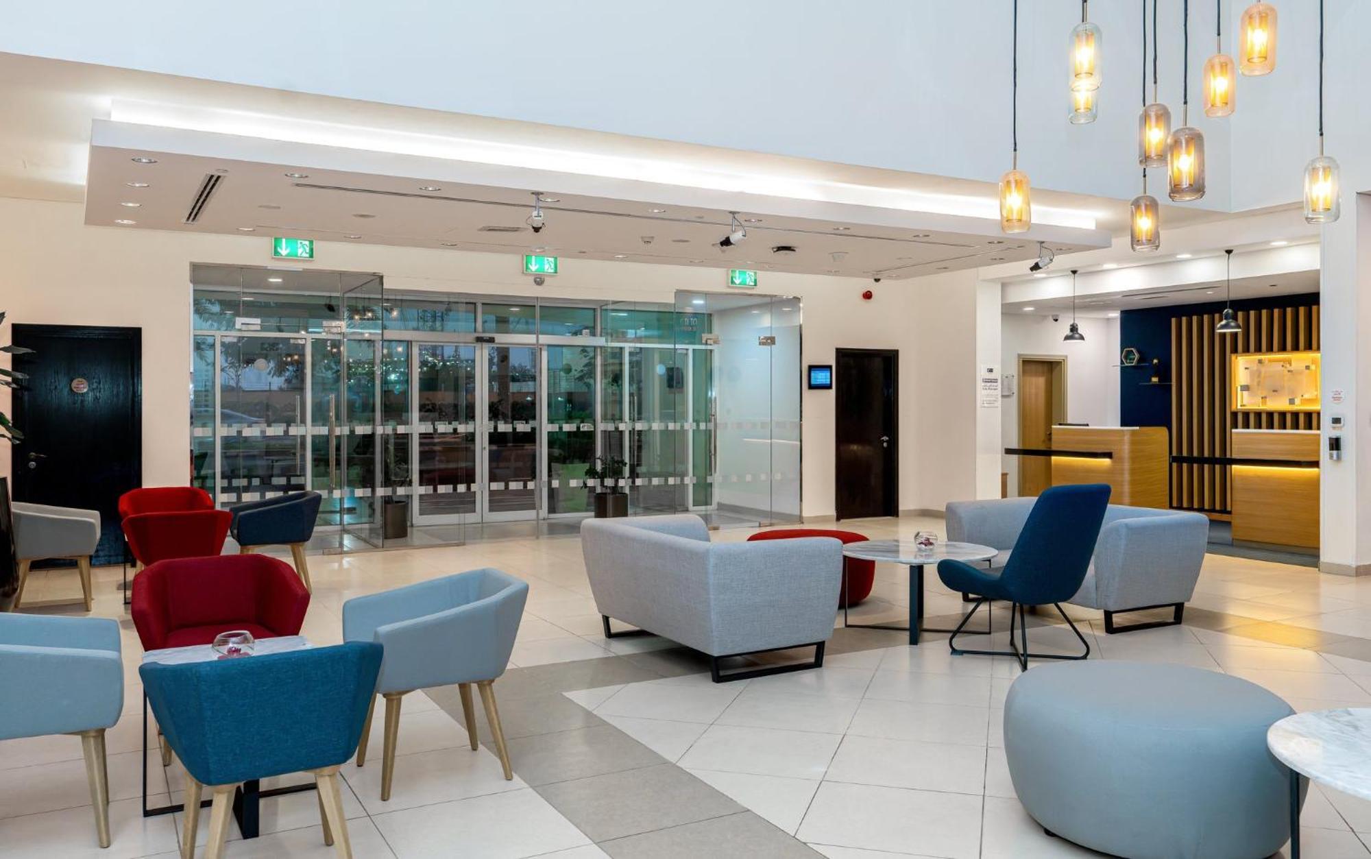 Holiday Inn Express Dubai, Jumeirah By Ihg Экстерьер фото