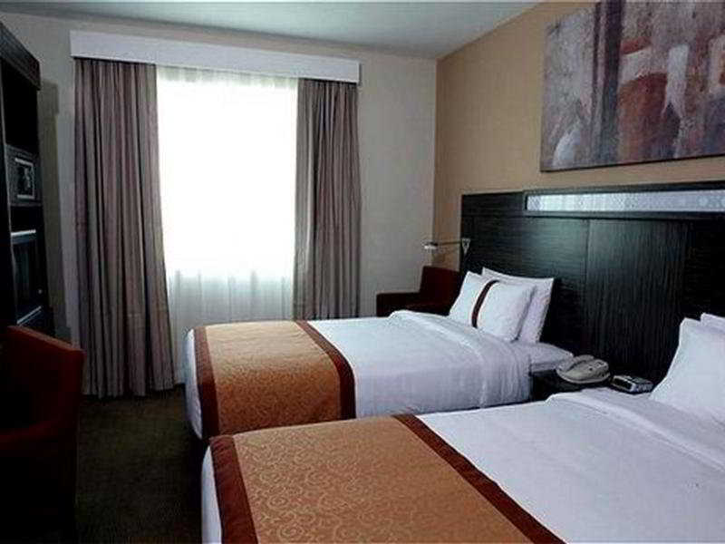 Holiday Inn Express Dubai, Jumeirah By Ihg Экстерьер фото